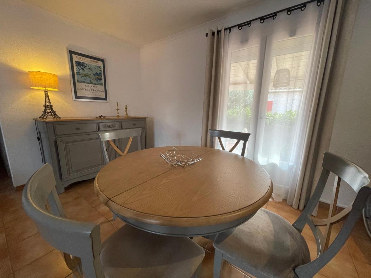 Confortable Villa De Vacances Entre Nimes, Le Pont Du Gard, Uzes, Arles, Avignon マルグリット エクステリア 写真