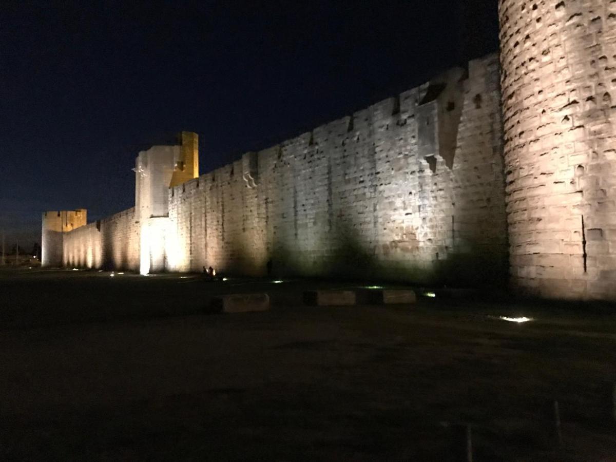 Confortable Villa De Vacances Entre Nimes, Le Pont Du Gard, Uzes, Arles, Avignon マルグリット エクステリア 写真